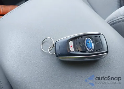 2023 Subaru Legacy Premium z USA, uszkodzony, nr VIN 4S3BWAD68P3004611